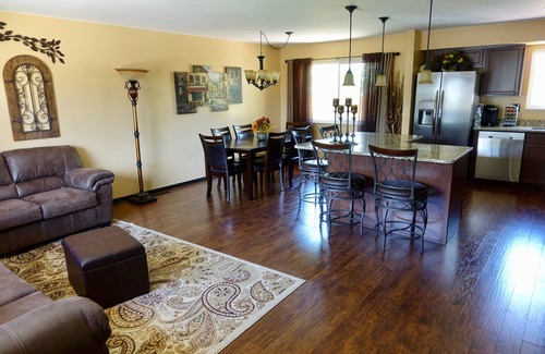 Northeast Colorado Springs Casa | Acogedora casa con jacuzzi y sala de juegos