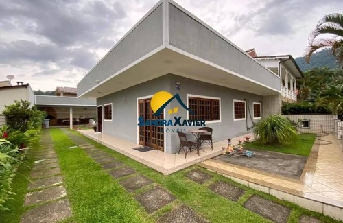 Angra dos Reis Casa | Cozy house with pool, 4 bedrooms (2 suites) next to the beach