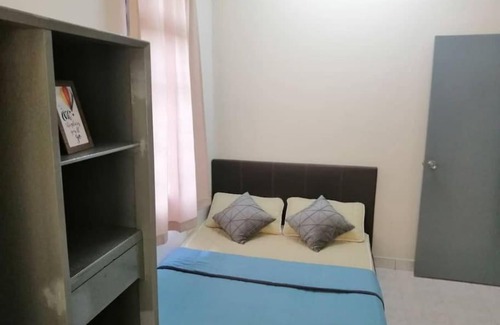 Sekudai Casa | Cozy house with free wifi and parking near Utm, Legoland
