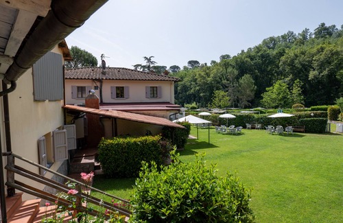 San Giovanni Valdarno Apartamento | Cozy, Ideal for a Couple in Tuscan country with wifi and pool