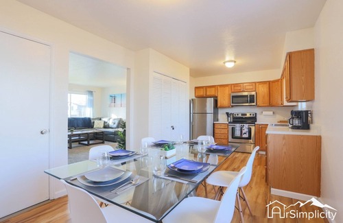 Wheat Ridge Apartamento | Esta casa es de 2 dormitorios, 1 baños, ubicada en Wheat Ridge, CO.