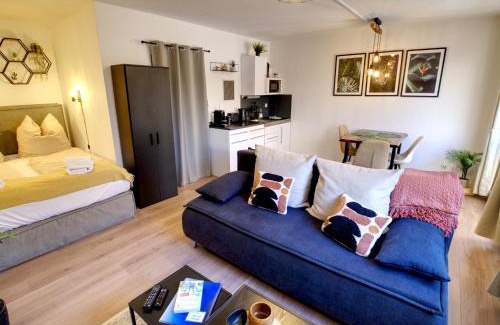 Magdeburg Apartamento | Cozy Jungle Fever - Modernes Apartment mit eigenem Parkplatz