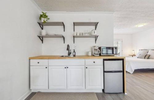 Kennesaw Apartamento | Cozy Kennesaw Apartment Close to KSU with EV Plug In
