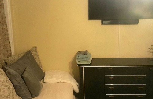Bloomingdale Casa | Cozy King Size Room in Bloomingdale, Washington D.C. Room F