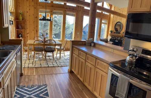 Redmond Chalet De Esquí | Wow Holy Cow Chalet 3 habitaciones / 2 baños #WowHolyCowChalet