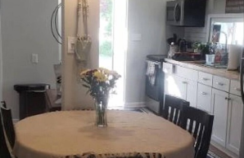 Russells Point Cabaña | Cozy Lake Cottage, in the heart of Indian Lake