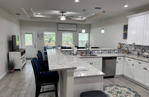 Canyon Lake Casa | Cozy Lake Escape in Canyon Lake Texas