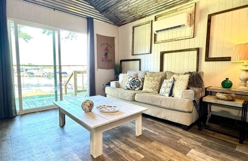 Quinlan Cabina | Cozy Lake Front Cabin w/Marina Access, Free Fishing, Wifi & Beautiful Views- #47