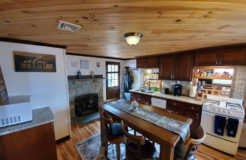 Freetown Cabaña | Cozy Lake Front Cottage on Long Pond