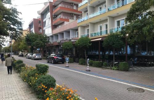 Pogradec Apartamento | Cozy Lake Front Flat Bequeme Wohnung an der See
