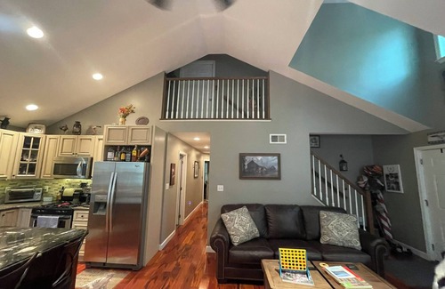 Nesquehoning Casa | Cozy Lake Hauto Retreat, 3 Bedroom + Loft, Close to Jim Thorpe