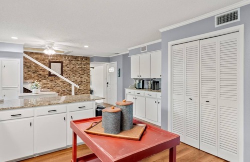 Dogwood Casa | Cozy Lake Home - Lake Bob Sandlin - Lake Monticello - Lake Cypress Springs