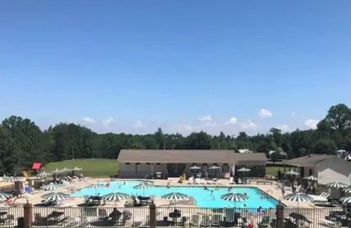 New London Casa | Cozy lake house in Badin Shores Resort!