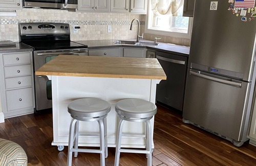Excelsior Casa | Cozy Lake House on Lake Minnewashta