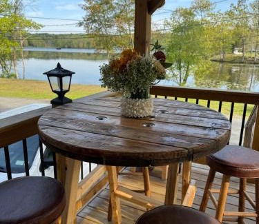 Nassau Casa | Cozy lake house