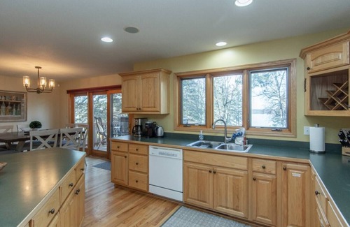 Ossipee Casa | Cozy Lake Retreat at Red Pine Hill