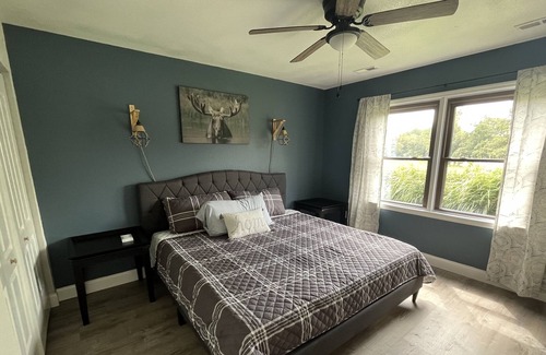 Fredericktown Casa | Cozy lake retreat with king bed — Full Access to Lake! Near many hiking trails