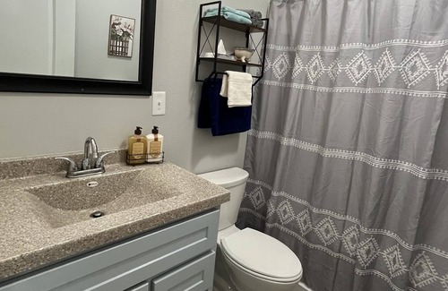 Fredericktown Casa | Cozy lake retreat with king bed — Full Access to Lake! Near many hiking trails