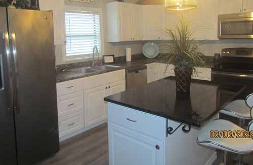 Gordonville Casa | Cozy Lake Texoma Retreat!! Family Sized Home!