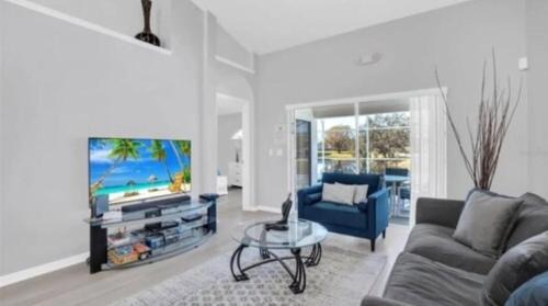 Bridgewater Crossing Casa | Cozy Lake view heated pool home