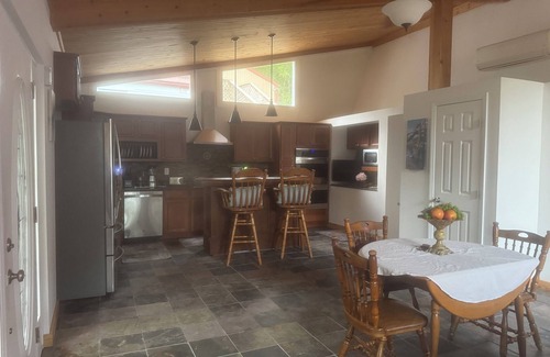 Leesville Apartamento | Cozy Lakefront 2-Bedroom First-Floor Retreat
