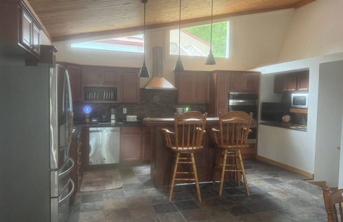 Leesville Apartamento | Cozy Lakefront 2-Bedroom First-Floor Retreat