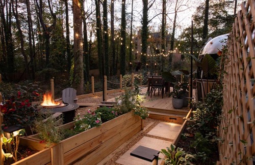 Smyrna Otro | Cozy Lakefront Airstream - Private Deck and Firepit - Sleeps 6