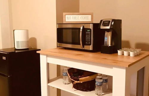 Greensboro Apartamento | Cozy Lakefront Basement Studio