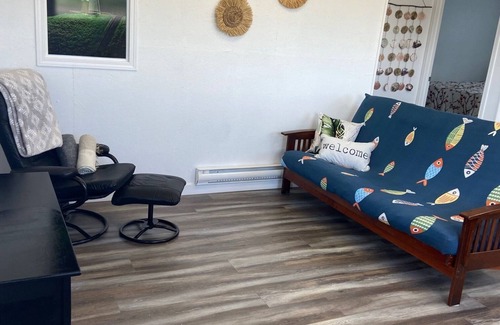 Glaslyn Cabina | Cozy lakefront cabin on Cochin Creek