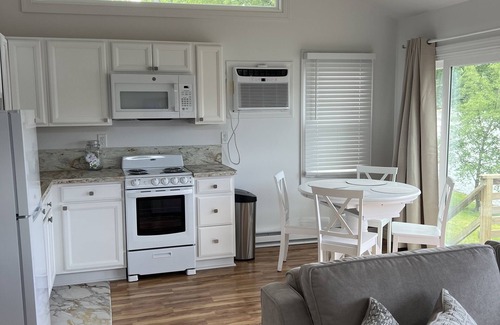 Middlefield Cabaña | Cozy Lakefront Cottage #6
