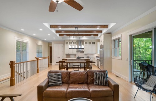 Catawba Casa | Cozy Lakefront Getaway w/Dock, Fire Pit, Screened Porch & Hot Tub