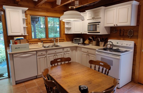 Waterford Casa | Cozy Lakefront Home in Waterford, Maine