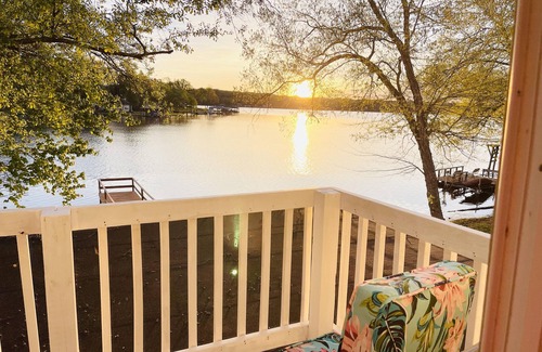 Murchison Casa | Cozy Lakehouse with nice view of the lake near Canton TX!