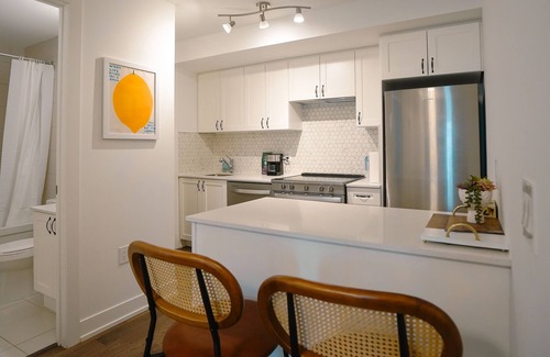Lakeview Casa | Cozy lakeside living in GTA