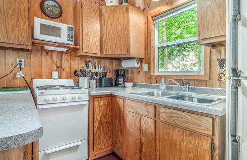 Birchwood Cabina | Acogedor refugio junto al lago Northwoods en un entorno tranquilo