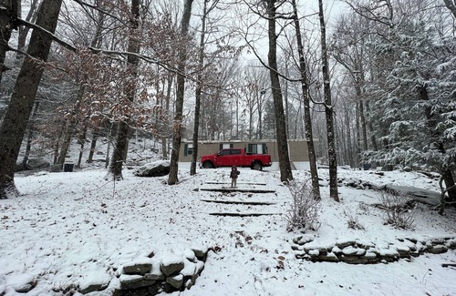 Greentown Casa | Cozy Lakeside Retreat minutes up the road from beautiful Lake Wallenpaupak
