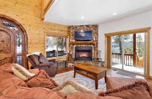 Fawnskin Chalet De Esquí | Cozy Lakeview Hideaway by Big Bear Vacations Amazing Fawnskin Log Cabin Chalet