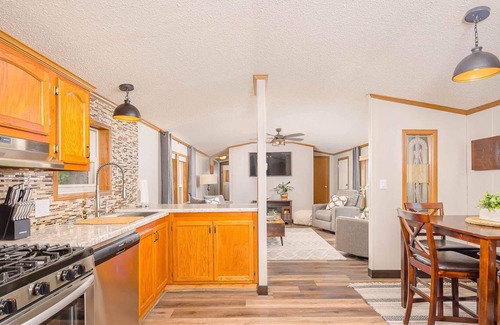 Lakewood Casa | Cozy Lakewood home on Snowmobile Trails