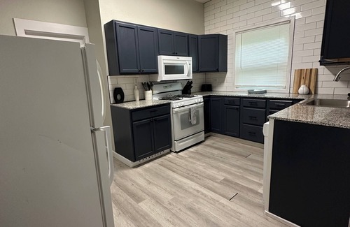 Cortland Apartamento | Cozy Lincoln Living 3 BR/2Bath Apt in Cortland