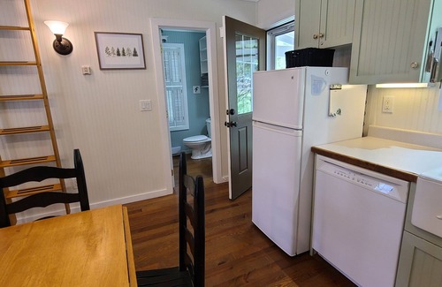 Altamont Cabaña | Cozy Linville River Cottage-Newland, NC "Mountain Thyme"