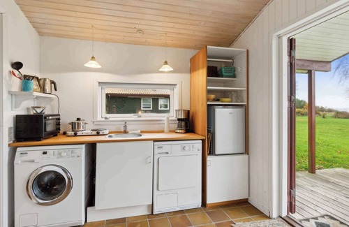 Kalvehave Cabaña | Cozy little annex with a sea view.