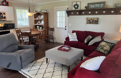 Williamston Otro | Cozy little guest house on Turkey Creek Farm!