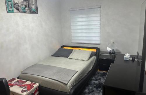 Villeray Apartamento | Cozy little place with 2 bedrooms