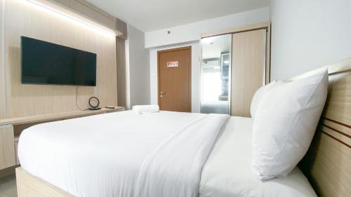 Cinere Apartamento | Cozy Living and Homey Studio Room Cinere Resort Apartment By Travelio