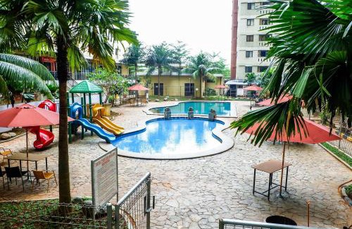 Kebagusan Apartamento | Cozy Living Studio at Kebagusan City Apartment By Travelio