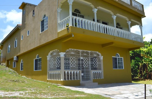 Port Antonio Apartamento | Cozy Locale Inn