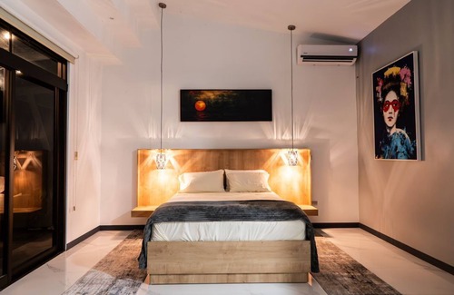 Bijagua Cabina | Cozy Lodge near Río Celeste with AC