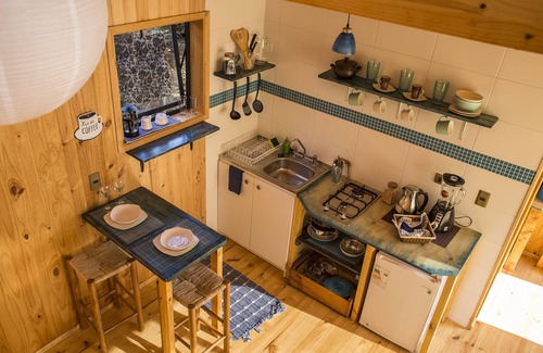 Los Molles Apartamento | Cozy, loft lodging in SCUBA capital. Steps from BioParque, 12 min to la playa!