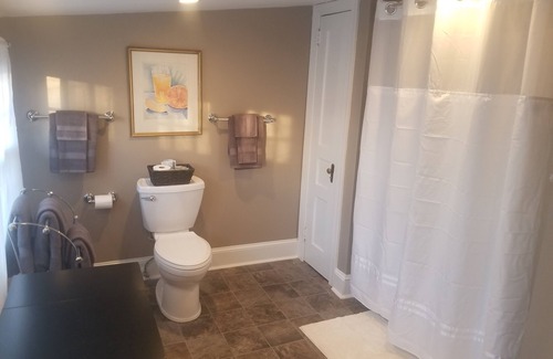East Hill Apartamento | Red Door Loft - Near Downtown Nashville - Monthly