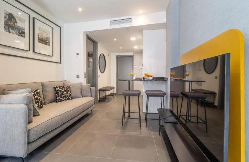 Barrio de La Latina Apartamento | Cozy Loft Near El Rastro with a Touch of Charm - Latina Toledo III